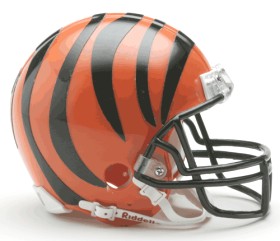 Cincinnati Bengals Replica Mini Helmet w/ Z2B Face Mask